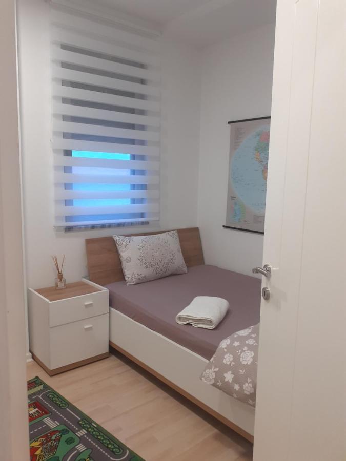 Lake View Apartment Tirana Exteriér fotografie